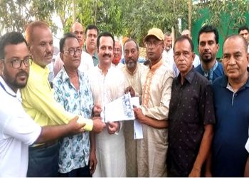 কালিহাতীতে ৩১ দফা নিয়ে লিফলেট বিতরণ ও পথসভা করলেন বিএনপি নেতা টিটো