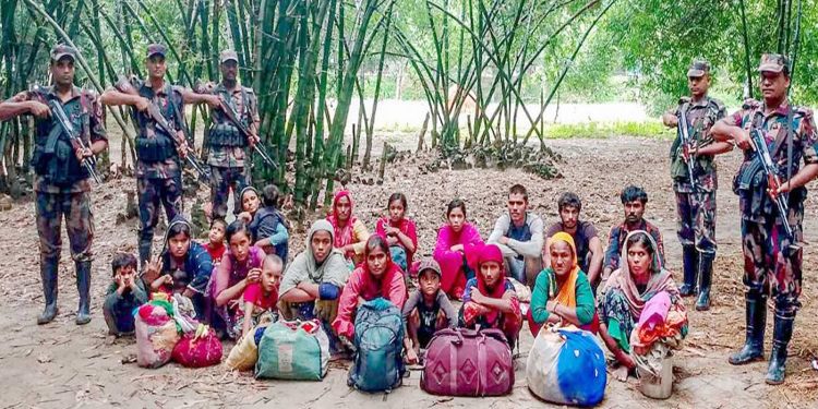 মাসুদপুর সীমান্ত দিয়ে ১০ শিশুসহ ২০ জনকে পুশ-ইন করল বিএসএফ