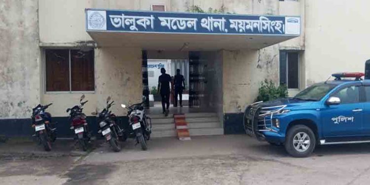 ভালুকায় সড়কের পাশ থেকে যুবকের ম'রদেহ উদ্ধার