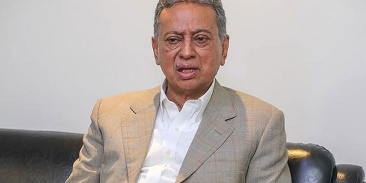 ইউনূস–তারেক বৈঠক : লন্ডন গেলেন আমীর খসরু