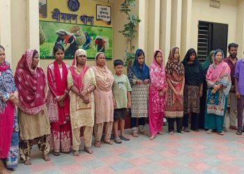 মৌলভীবাজার সীমান্ত দিয়ে বিএসএফের পুশ-ইন নারী-পুরুষসহ আ'টক ১৯