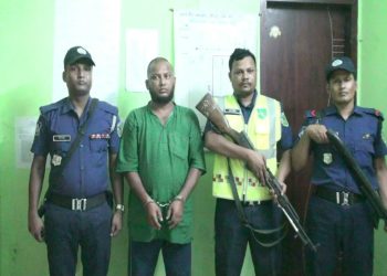 নাটোরে সড়ক দু'র্ঘটনায় ৪ জন নি'হত বাসচালক গ্রে'প্তার