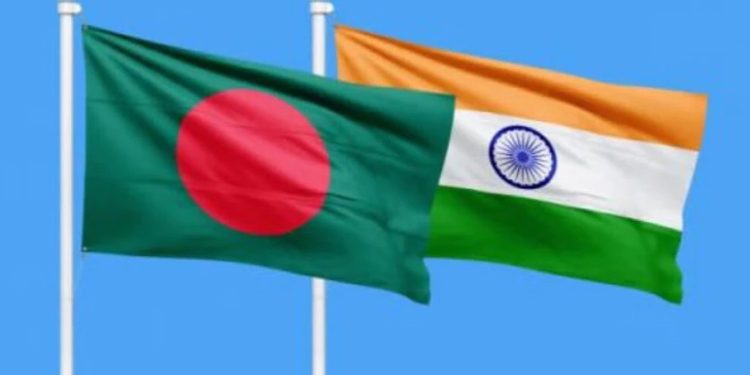 স্থলবন্দর দিয়ে বাংলাদেশি কাপড় ও পাটপণ্য আমদানিতে ভারতের নিষেধাজ্ঞা