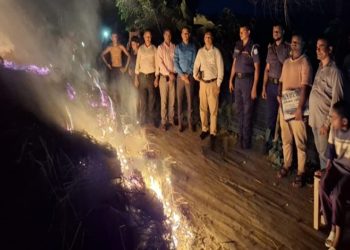 গোপালপুরে ৭ লাখ টাকার নি'ষিদ্ধ চায়না জাল ধ্বংস