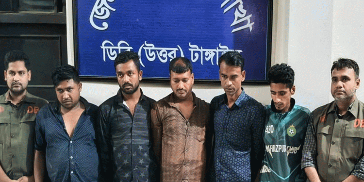 টাঙ্গাইলে মহাসড়কে ডা'কাতি: পাঁচজন গ্রে'প্তা'র