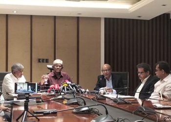 কালো টাকা বৈধ করার সুযোগ থাকছে না: অর্থ উপদেষ্টা