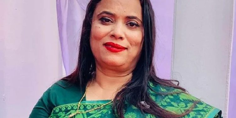 জুলাই হ'ত্যা মা'মলায় সাবেক এমপি সাবিনা আক্তার তুহিন গ্রে'ফতার