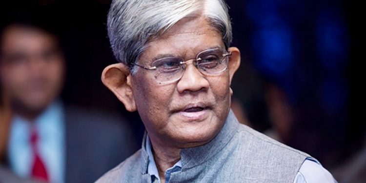 ইরান-ইসরায়েল যু'দ্ধ পর্যবেক্ষণে সরকার জ্বালানি তেলের দাম বাড়ানোর সিদ্ধান্ত এখনই নয় : অর্থ উপদেষ্টা