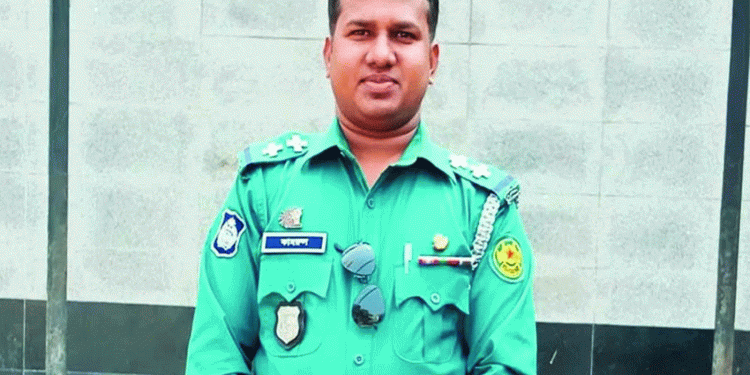 রাজধানীতে বাসের ধাক্কায় ডিএমপির এসআই নি'হত