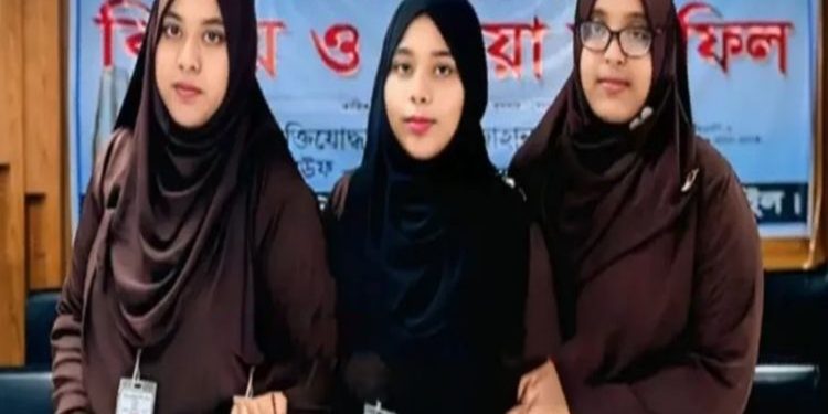 সখীপুরে একসঙ্গে এইচএসসি দিচ্ছেন তিন বোন নজর কাড়ছে সবার