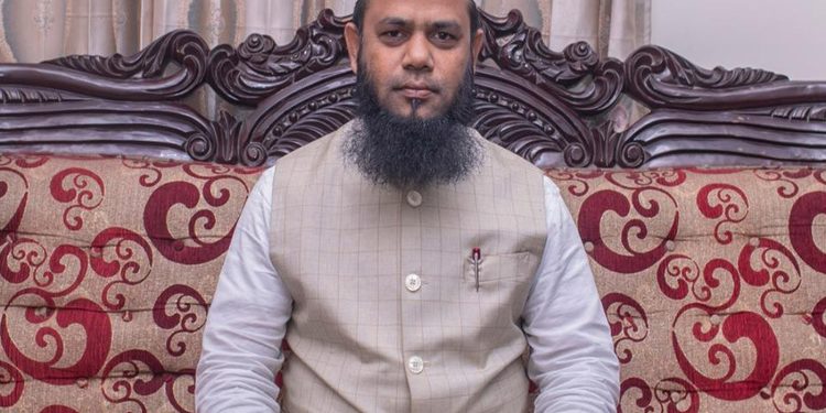 জঞ্জাল মুক্ত করে দ্রুত সুষ্ঠু নির্বাচন দিনহেফাজত নেতা : আজিজুল হক
