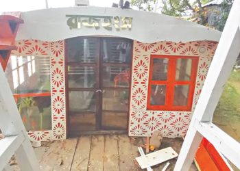 সাংবাদিকের রাজহংস দখলে নিলেন বিএনপি নেতা