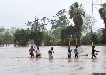 দক্ষিণ আফ্রিকার ইস্টার্ন কেপ প্রদেশে বন্যায় নি'হত ৪৯