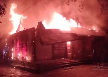 টাঙ্গাইলের কালিহাতীতে ভয়াবহ অগ্নিকান্ড। প্রায় কোটি টাকার ক্ষতি