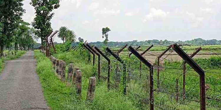 সুনামগঞ্জ সীমান্তে ১৭ বাংলাদেশিকে ফেরত পাঠাল বিএসএফ