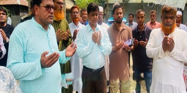 “টাঙ্গাইলে শহীদদের স্মরণে ‘এক শহীদ এক বৃক্ষ’ কর্মসূচি