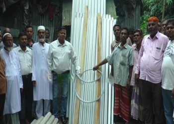 ধনবাড়ীতে গৃহহীন প্রতিবন্ধীকে ঘর উপহার দিলেন কর্নেল (অব.) আজাদ