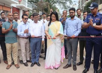 টাঙ্গাইলে দুই গুরুত্বপূর্ণ সড়কের সংস্কার কাজের উদ্বোধন