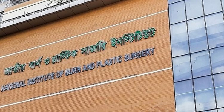 মাইলস্টোন ট্রাজেডি বাঁচানো গেল না স্কুল স্টাফ মাসুমাকেও