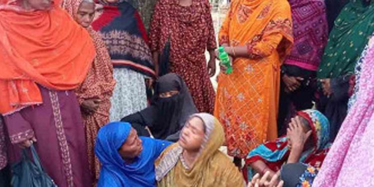 টাঙ্গাইলে অটো রিকশা চুরির সন্দেহে চালক পিটিয়ে হ'ত্যা