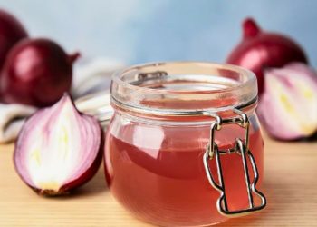 পেঁয়াজের রসের উপকারিতা ডায়াবেটিস নিয়ন্ত্রণ থেকে হৃদরোগের ঝুঁকি হ্রাস