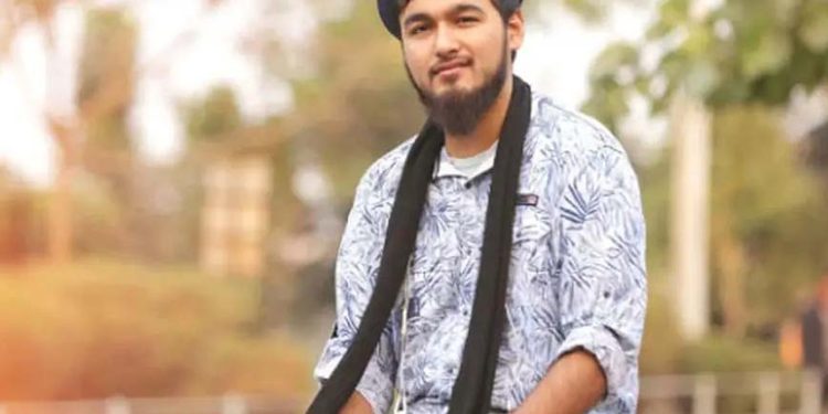 মদ্যপ অবস্থায় উবার চালককে মারধরের অভিযোগে গায়ক নোবেল আ'টক