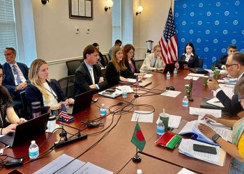 যুক্তরাষ্ট্রের শুল্ক ইস্যুতে অনিশ্চয়তা: আলোচনায়ও মেলেনি স্বস্তি