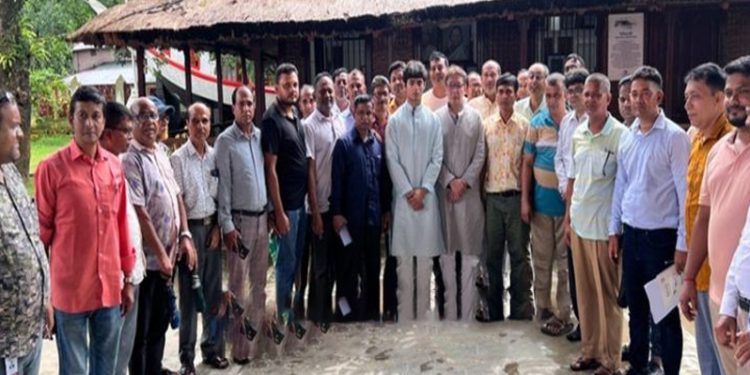 মির্জাপুরের কুমুদিনী খেয়াঘাটে সেতু নির্মাণে বাধা দূর এলাকাবাসীর উল্লাস