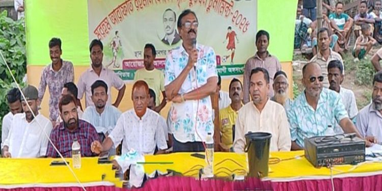 গোপালপুরে আরাফাত রহমান কোকো স্মৃতি ফুটবল টুর্নামেন্ট শুরু