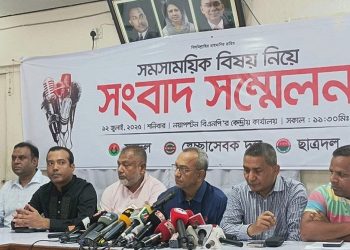 চকবাজারে আলোচিত খু'নে মূল আসামিদের বাদ দেওয়ার অভিযোগ যুবদল সভাপতির