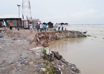 পদ্মা সেতু সংলগ্ন জাজিরায় রক্ষা বাঁধে ফের ধস হু'মকিতে ছয় শতাধিক পরিবার