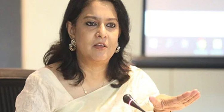কর বৃদ্ধির গুজবে আতঙ্ক নয় আলোচনা চলছে উপদেষ্টা রিজওয়ানা