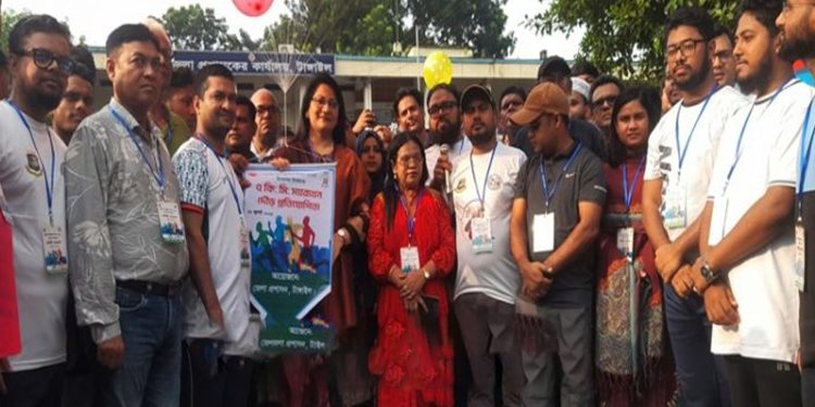 টাঙ্গাইলে জুলাই-আগস্ট গণঅভ্যুখান দিবসে ৫ কিমি প্রতীকী ম্যারাথন: প্রথম অনার্স পড়ুয়া শাহাদাত