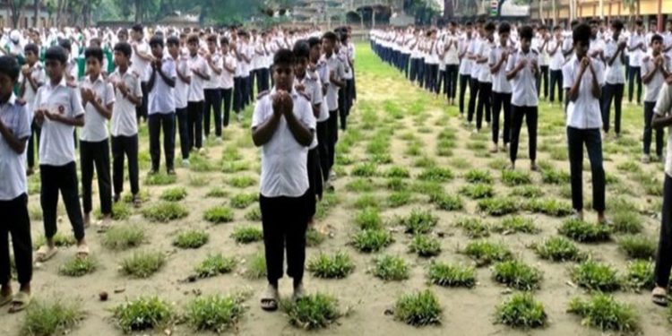 মাইলস্টোন বিমান দুর্ঘটনায় নি'হতদের স্মরণে ভূঞাপুরের স্কুলগুলোতে বিশেষ দোয়া মাহফিল