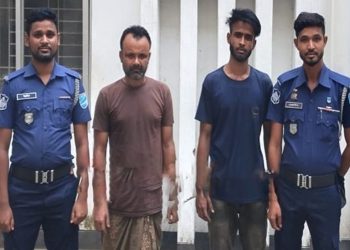 কালিহাতীতে কাঁচাবাজারের আড়ালে মা'দ'ক ব্যবসা দুইজন গ্রে'প্তা'র