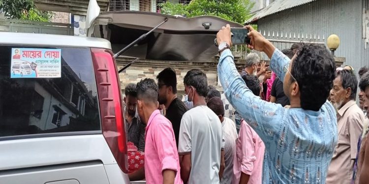 সখীপুরে ভাড়া বাসা থেকে বীর মু'ক্তিযো'দ্ধার অর্ধগলিত ম'রদেহ উ'দ্ধার