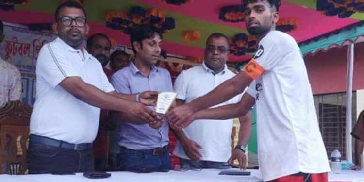 “টাঙ্গাইল ঘাটাইলে আনেহলা প্রিমিয়ার ফুটবল লীগ উদ্বোধন”