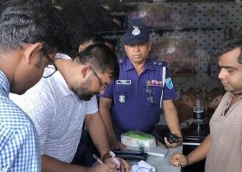 কালিহাতীতে মিষ্টির দোকানে ওজনে কারচুপি ও অস্বাস্থ্যকর পরিবেশে প্রক্রিয়াজাতকরণে জরিমানা