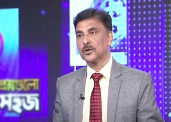 গণতন্ত্র রক্ষায় বিদেশ নয় জনগণের শক্তির ওপরই ভরসা করতে হবে: মোশারফ