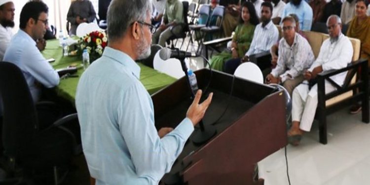 ভাসানী বিজ্ঞান ও প্রযুক্তি বিশ্ববিদ্যালয়ে ক্যারিয়ার গাইডলাইন সেমিনার অনুষ্ঠিত