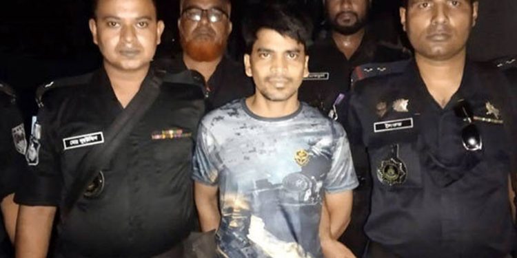 মিটফোর্ড ভাঙারি ব্যবসায়ী হ'ত্যায় অন্যতম আসামি নান্নু গ্রে'প্তা'র