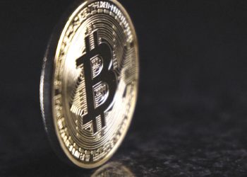 বিটকয়েনের দাম $124,000 অতিক্রম: ক্রিপ্টো বাজারে রেকর্ড উত্থান