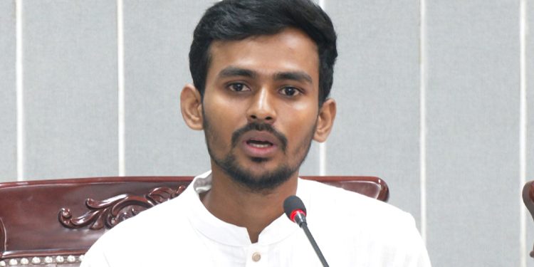 আসিফ মাহমুদের সঙ্গে ভাইরাল ছবি এআই-জেনারেটেড রিউমর স্ক্যানার