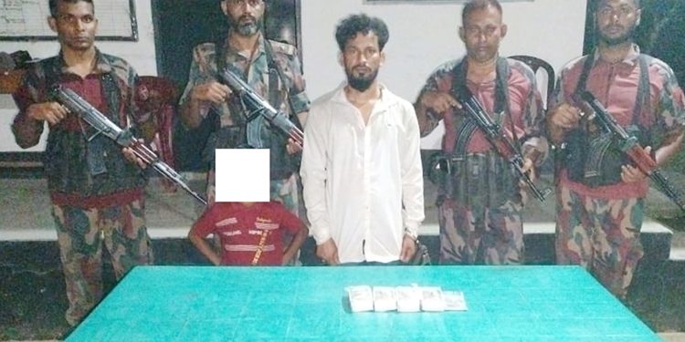 ঝিনাইদহ সীমান্তে ভারতীয় জাল রূপিসহ বাবা ও ছেলে আ'ট'ক