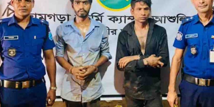 আশুলিয়ায় ভুয়া ডিবি পুলিশের ছদ্মবেশে ছি'ন'তা'ই দুইজন আ'ট'ক
