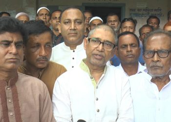 উত্তরায় বিমান দুর্ঘটনায় নি'হ'ত হুমায়রার পরিবারে বিএনপি নেতাদের সমবেদনা : আহমেদ আযম খান