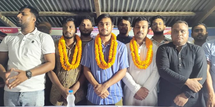 মাভাবিপ্রবিতে ছাত্রদলের নতুন কমিটি গঠিত সভাপতি সাগর নাইম সম্পাদক সাজিদ ইসলাম