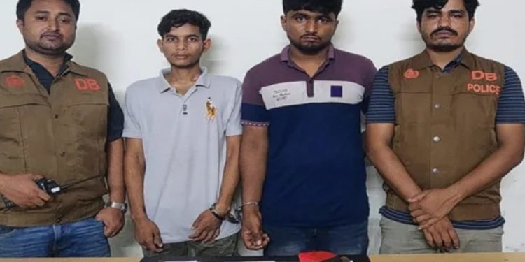 মুন্সিগঞ্জে পা'ই'প'গা'ন ও কার্তুজসহ দুই যুবক গ্রে'ফ'তা'র
