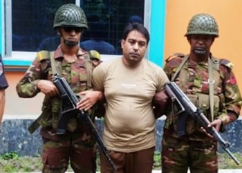 ৪ কোটি টাকা চাঁ'দা'বা'জি যশোরে সাবেক বিএনপি নেতা জনি গ্রে'ফ'তা'র