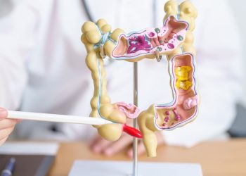 পেটের তীব্র ব্যথা হতে পারে অ্যাপেন্ডিসাইটিসের লক্ষণ জানুন সতর্ক থাকার উপায়"